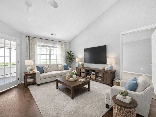 Photo - Beautiful 2BR 2BA Home w/ Sunroom • Full Kitchen Suite • Attached Garage in Columbus