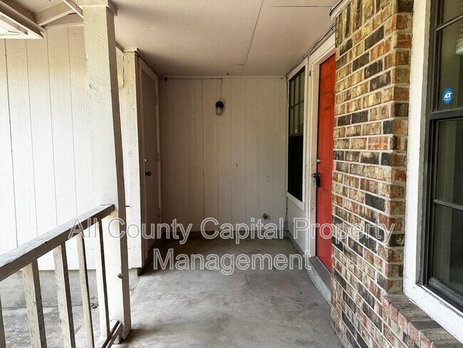 Building Photo - 1102 Hickory Grove Dr Unit 1102