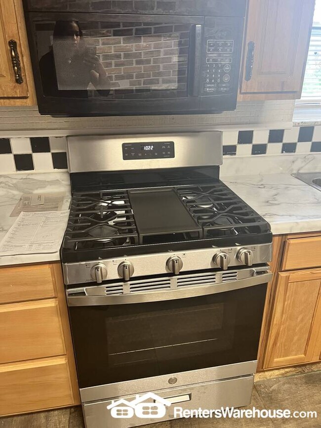 Photo - 3 Bedroom 2 Bathroom Home