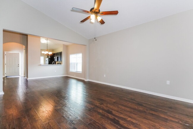 Photo - 6870 Glenbrook Dr