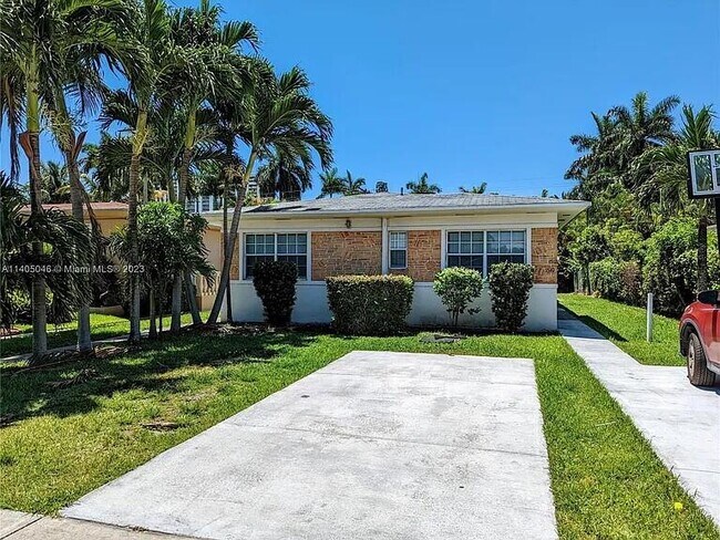 Building Photo - 1512 NE 109th St Rental