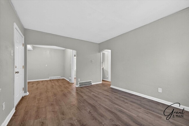 Photo - $1300 3 bedroom bungalow