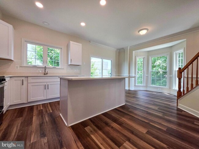 Photo - 3300 Broker Ln