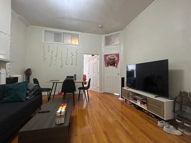 Photo - 43 Bay State Rd Unidad 2R