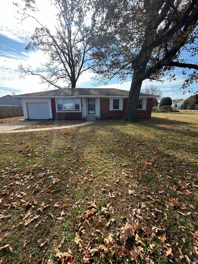 Photo - "Charming 4-Bedroom Home in Jonesboro with Cozy Fireplace & Gleaming Hardwood Floors!"
