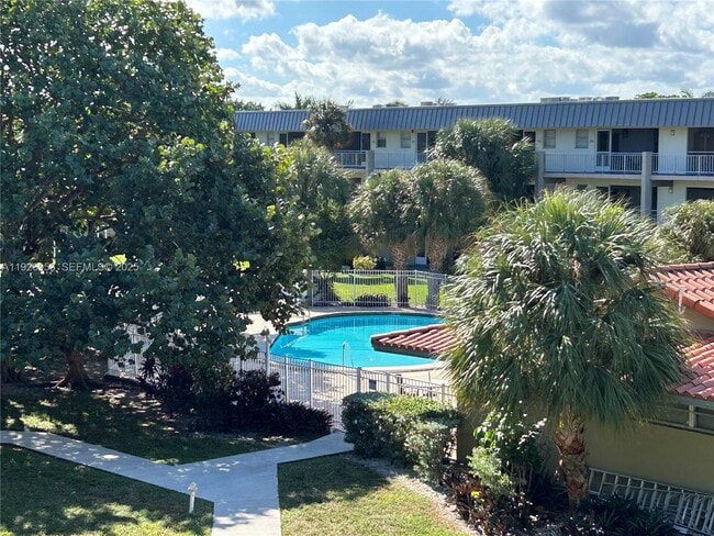 Photo - 250 Layne Blvd Unit 312