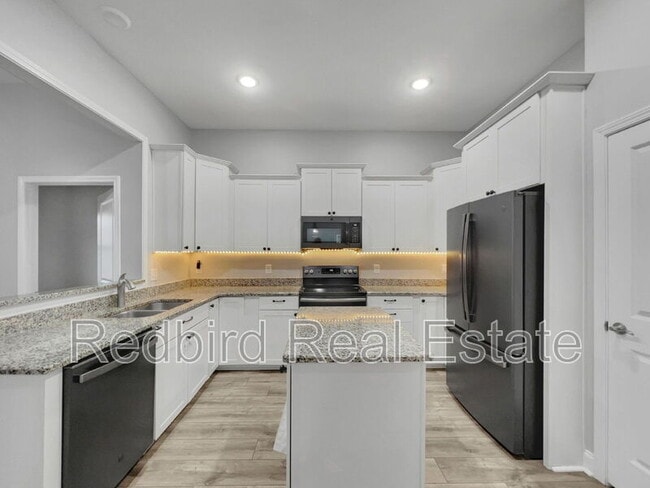 Photo - 1005 Lonergan Cir