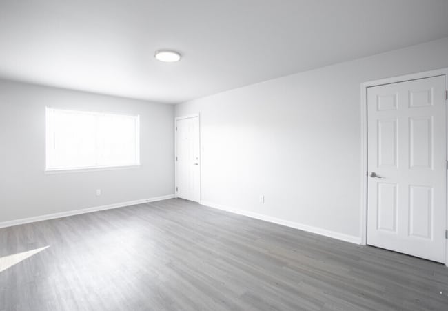 Photo - Autumn Lakes Apartments