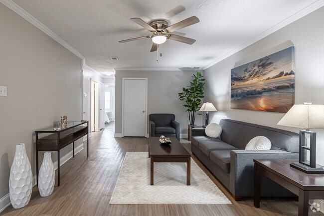 2BR, 1BA - 860SF - Living Room