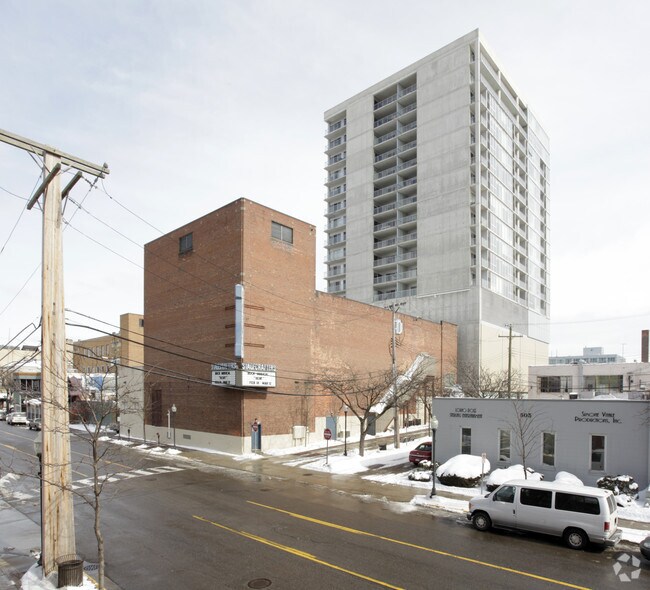 Photo - Fifth Royal Oak