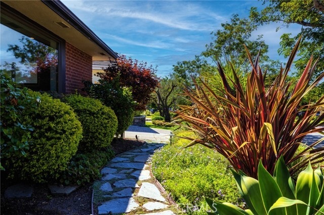 Photo - 5220 E Los Flores St