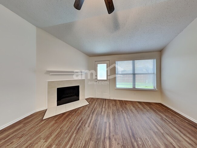 Photo - 1041 McKavett Dr