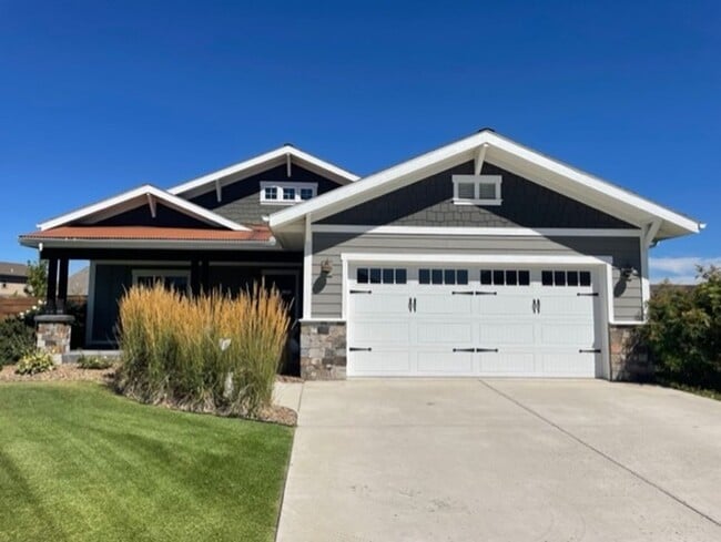 Custom Built 3 Bed/2 Bath Ranch Style Home! - Custom Built 3 Bed/2 Bath Ranch Style Home!
