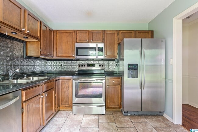 Photo - 1659 Ashwood Ln