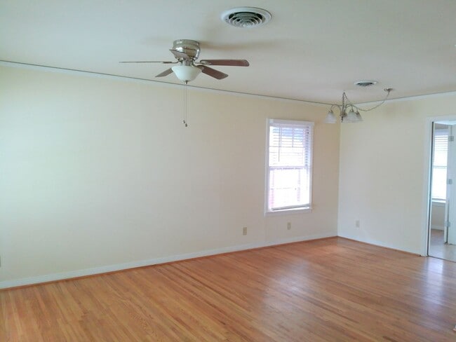 Photo - 530 Hopper Dr