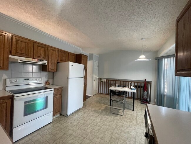 Photo - 8105-188A 188a St NW Unit 2