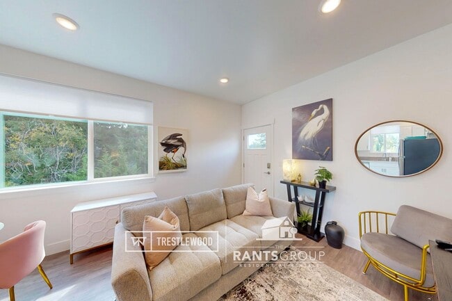 Photo - Fully Furnished, Modern 1 Bed Corporate un...