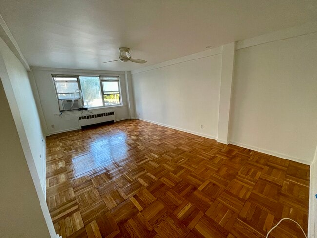 Photo - 1450 Palisade Ave Unit 3M