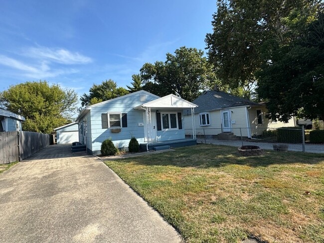 Building Photo - Now Renting in Springfield: 3 Bed and 1 Ba... Rental