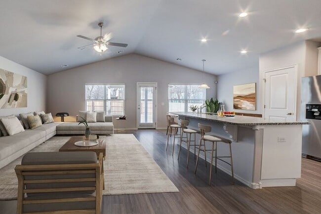 Photo - Gorgeous 3/2/2 Home Close to Downtown!