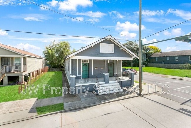 Photo - 1503 Desire St