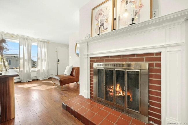 Photo - 584 Courtland Ave