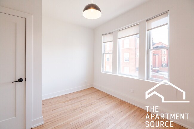 Photo - 2313 N Albany Ave Unit 3