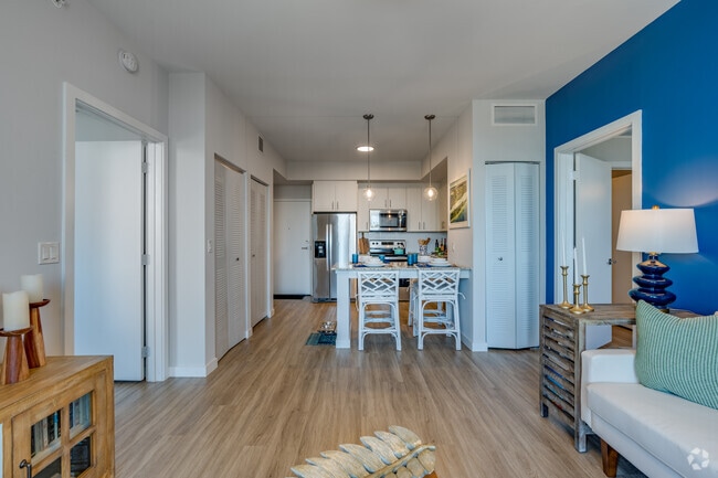 2BR, 2BA - 915SF - Living Room - Pura Vida Hialeah Apartments