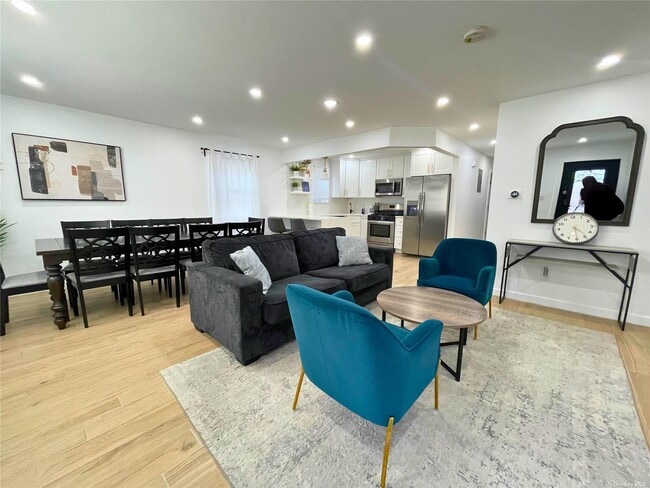 Photo - 127-03 152nd Ave