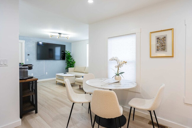 Building Photo - 42 White St Pl Rental