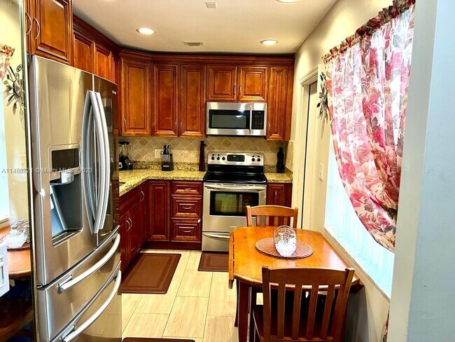 Photo - 4140 NW 44th Ave Unit 311