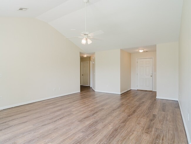 Photo - 1105 SW Cabriolet St