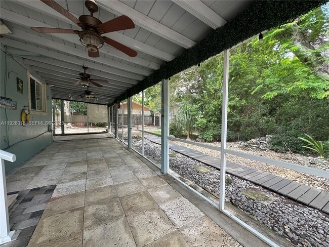 Photo - 349 Mahogany Dr