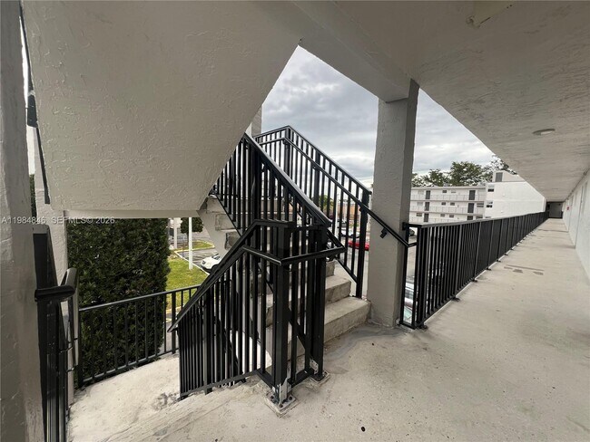 Photo - 14155 SW 87th St Unidad E310