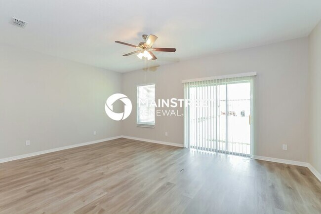 Photo - 3 Bedroom Pet-Friendly Home in St. Cloud, FL with Main Street Renewal