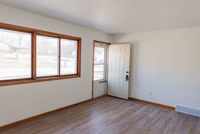 Photo - 417 Watrous Ave