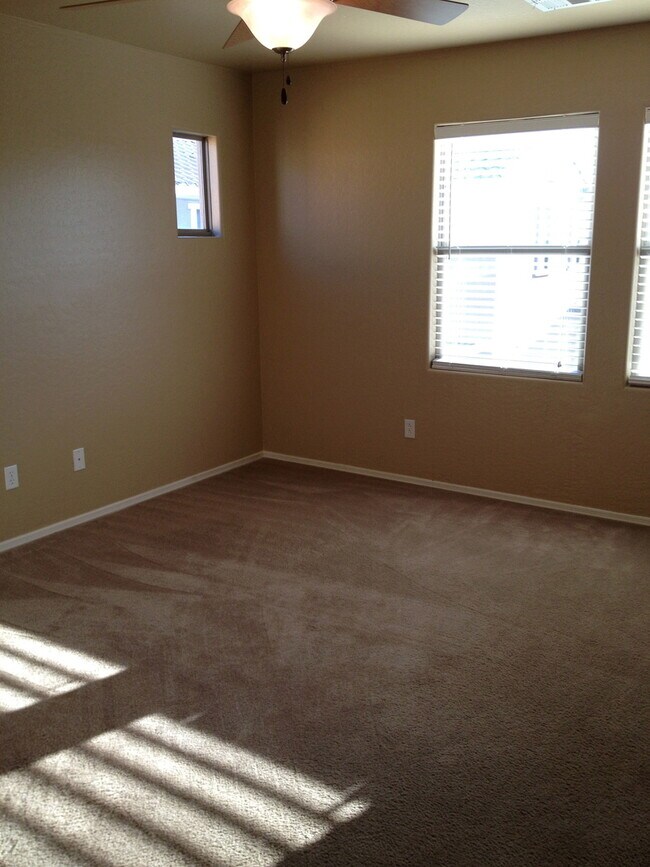 Photo - 3 Bed/2.5 Bath Great Gilbert Location