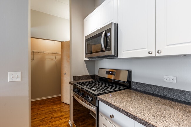 Photo - 1442 S Michigan Ave Unit 1440-213