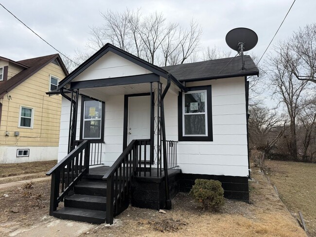 Photo - Lovely 2 Bedroom / 1 Bath for Rent - Section 8 Welcome