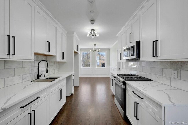 Photo - 74 Nelson Ave Unit 4