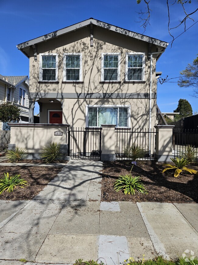 Building Photo - 2325 Sixth St, Berkeley, CA Rental