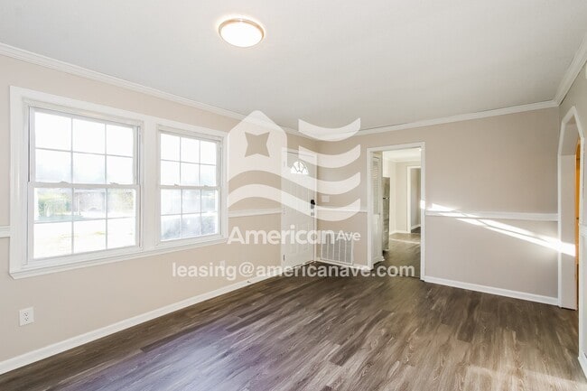 Photo - 4378 Saxon Dr