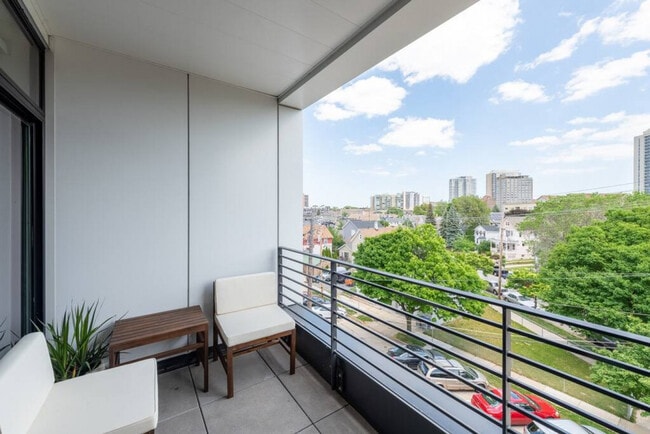 Photo - 1632 N Franklin Pl Unidad ID1379006P