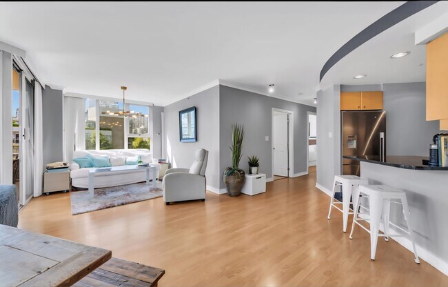 Photo - 1009 Expo Blvd Unité 703