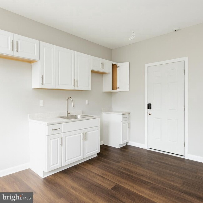 Building Photo - 849 E Chelten Ave Unit 1 Rental
