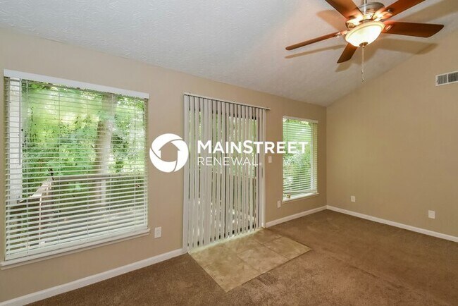 Photo - 3 Bedroom Pet-Friendly Home in Jonesboro, ...