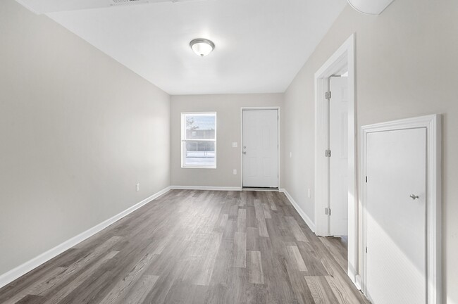 Photo - 6735 Ford Ave