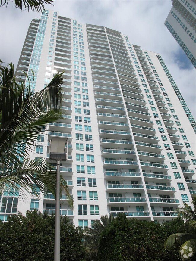 Building Photo - 951 Brickell Ave Unit 1209 Rental