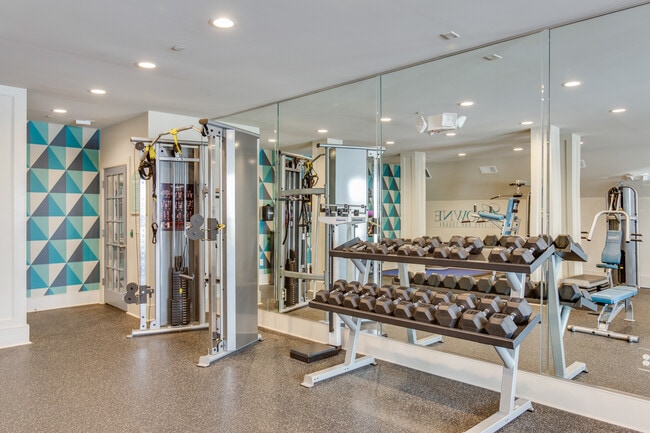 Crowne at Live Oak Square