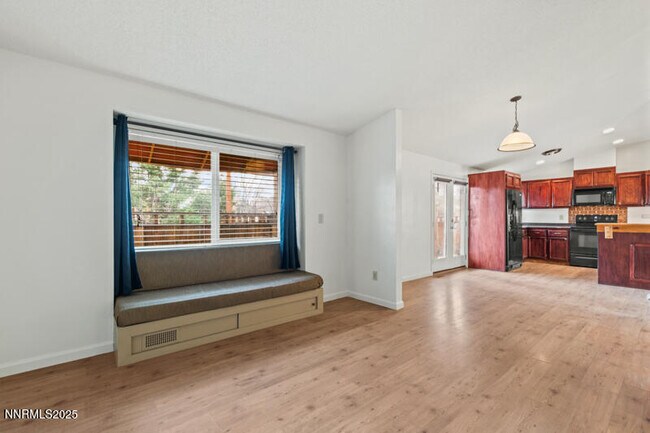 Photo - 1880 Becky Ct